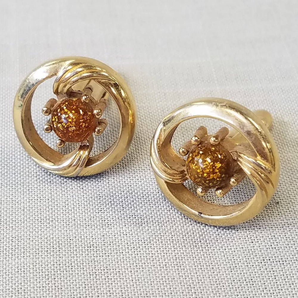 Vintage Swank circular Gold Tone Reticulated Gold stone Cufflinks